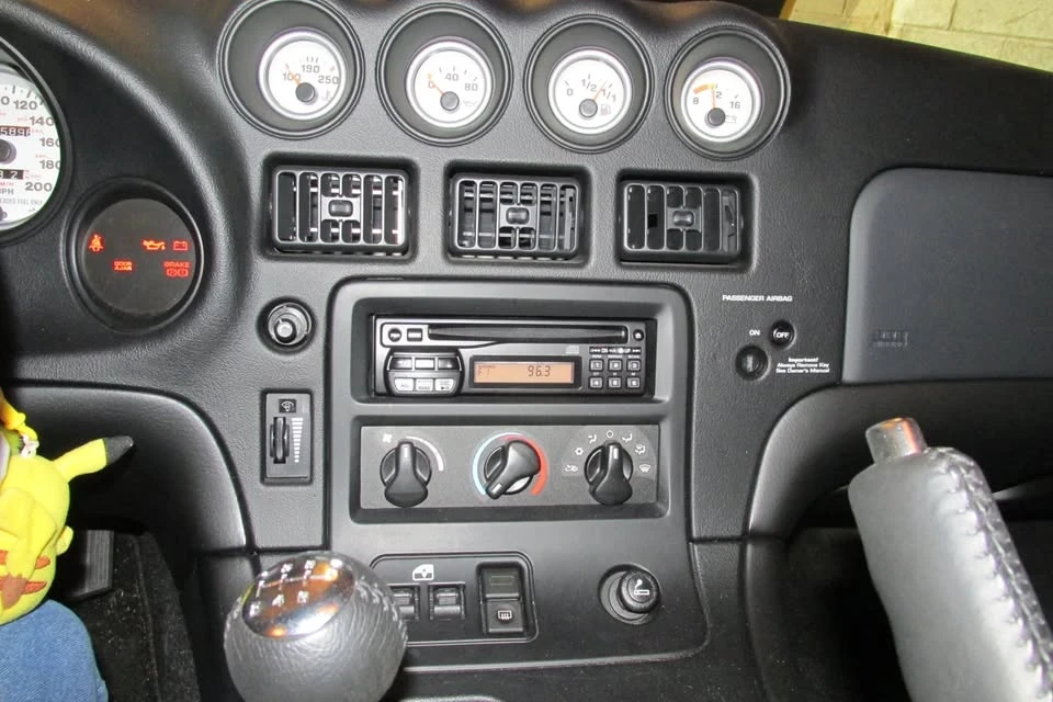 2001 Dodge Viper 2nd Gen - Image 16 of 18