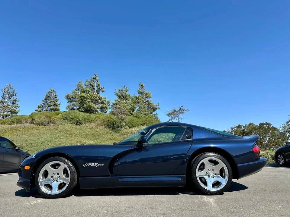 2001 Dodge Viper 2nd Gen - Image 2 of 20