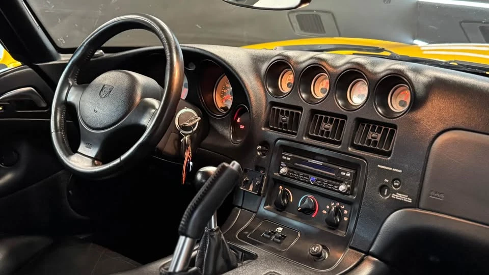 2001 Dodge Viper 2nd Gen - Image 6 of 12