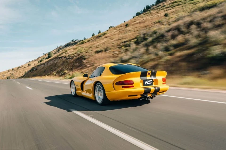 2001 Dodge Viper GTS 2nd Gen - Image 12 of 12