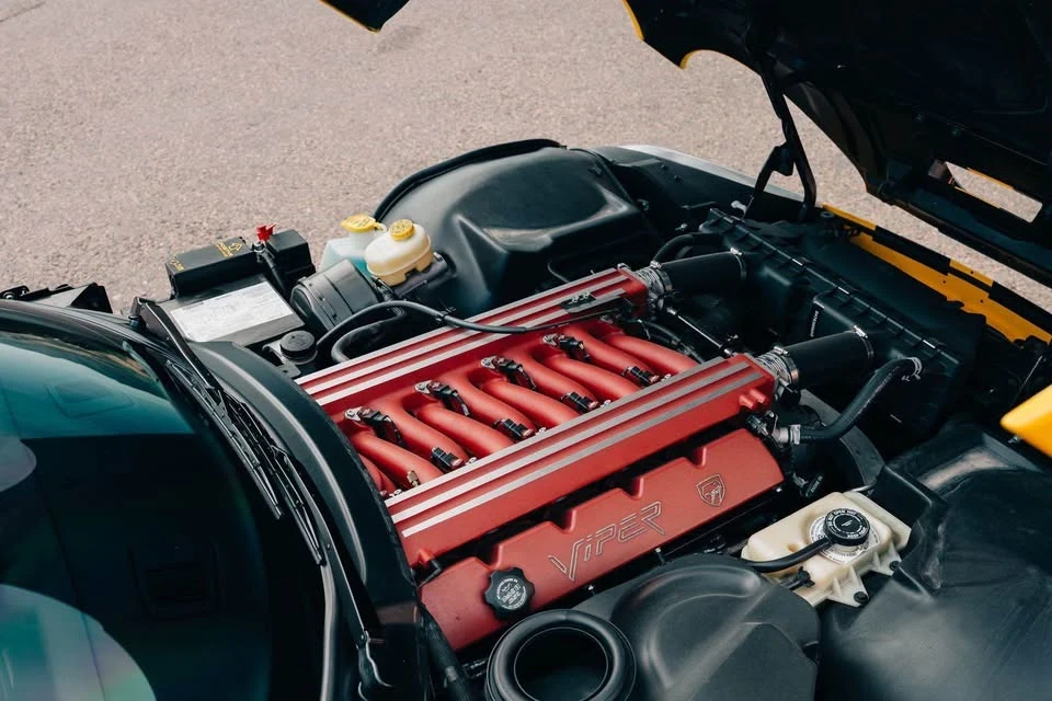 2001 Dodge Viper GTS 2nd Gen - Image 11 of 12