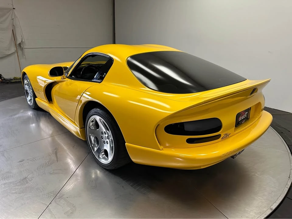 2001 Dodge Viper GTS 2nd Gen - Image 7 of 12