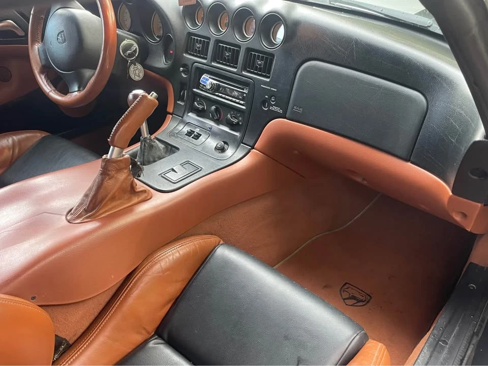 2001 Dodge Viper 2nd Gen - Image 8 of 8