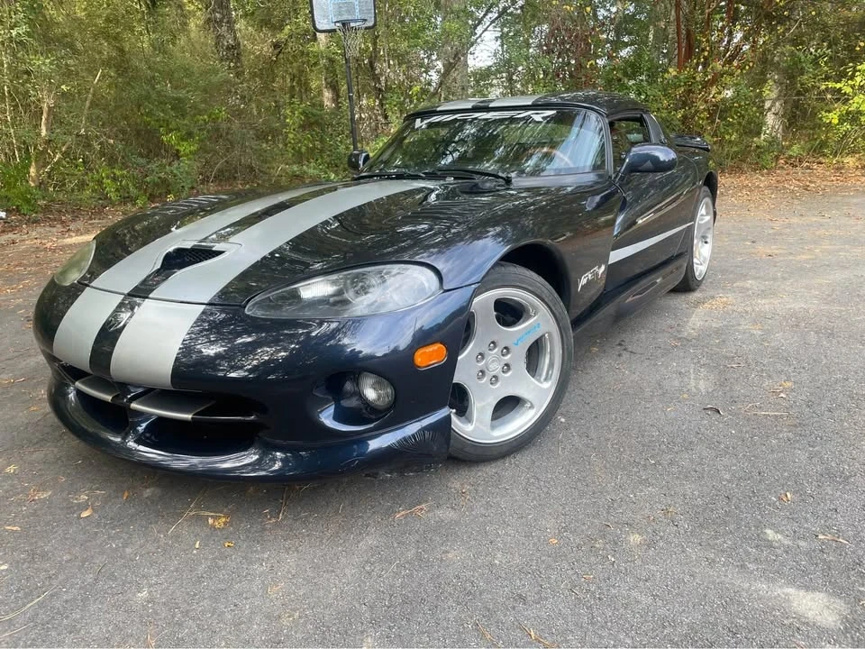 2001 Dodge Viper 2nd Gen - Image 2 of 8