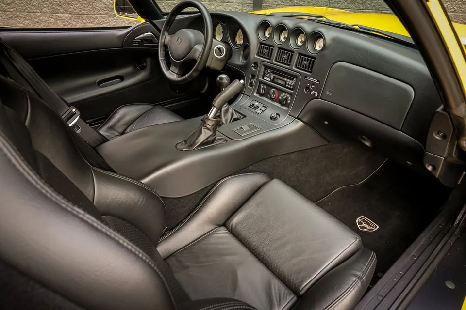 2001 Dodge Viper GTS 2nd Gen - Image 12 of 20