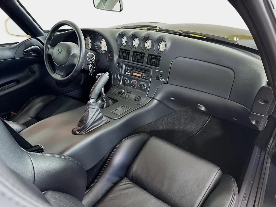 2001 Dodge Viper GTS 2nd Gen - Image 19 of 19