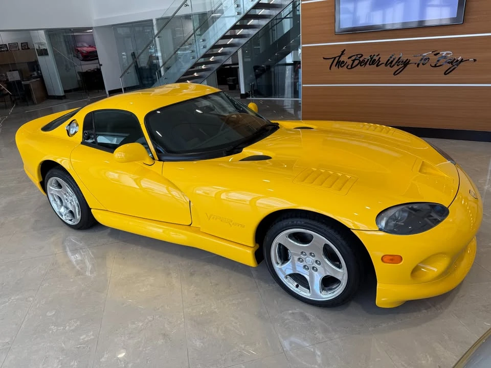 2001 Dodge Viper GTS 2nd Gen - Image 16 of 20