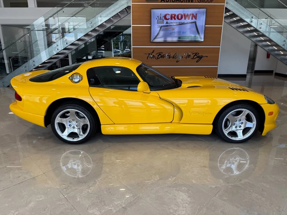 2001 Dodge Viper GTS 2nd Gen - Image 14 of 20