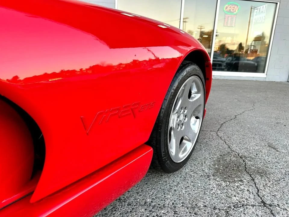 2001 Dodge Viper GTS 2nd Gen - Image 5 of 18