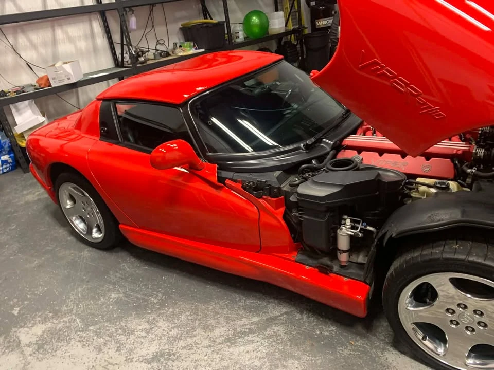 2001 Dodge Viper 2nd Gen - Image 2 of 5