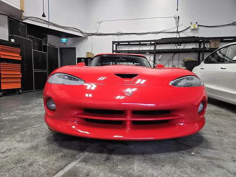 2001 Dodge Viper 2nd Gen - Image 2 of 9
