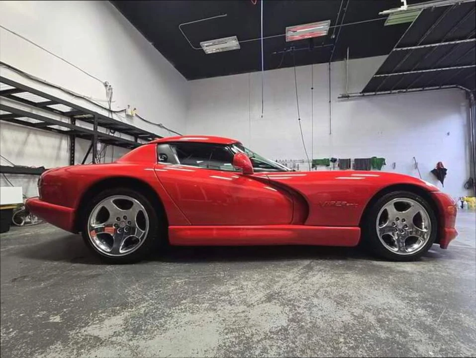 2001 Dodge Viper 2nd Gen - Image 4 of 9