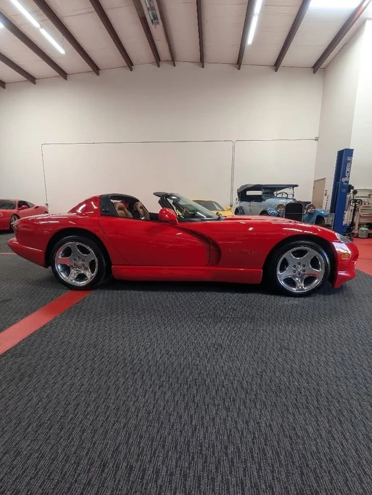 2001 Dodge Viper 2nd Gen - Image 3 of 20