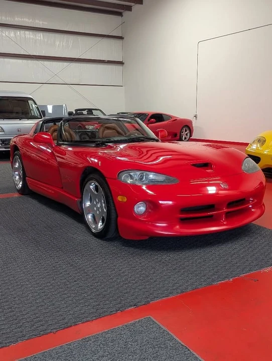 2001 Dodge Viper 2nd Gen - Image 2 of 20