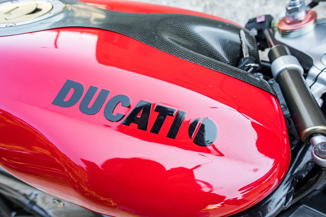 2001 Ducati 996 - Image 30 of 31