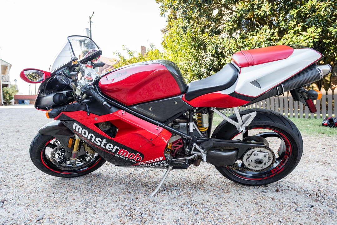 2001 Ducati 996 - Image 8 of 31