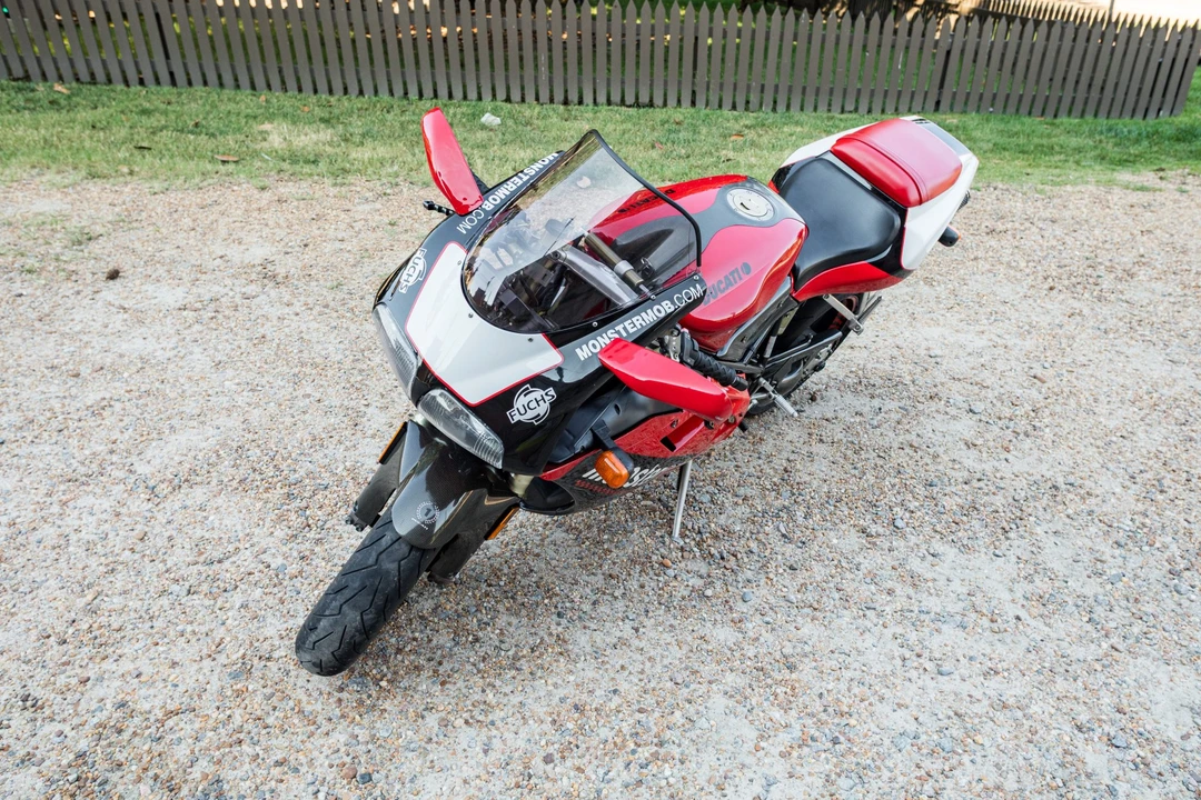 2001 Ducati 996 - Image 2 of 31