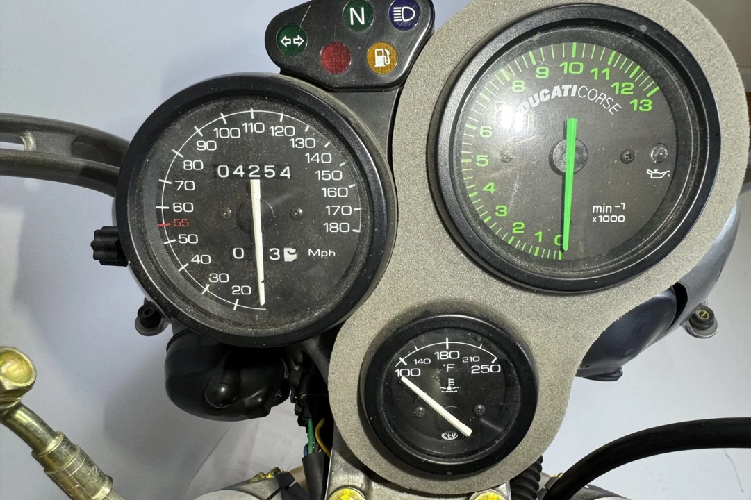 2001 Ducati 996 - Image 4 of 8