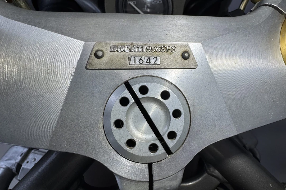 2001 Ducati 996 - Image 5 of 8