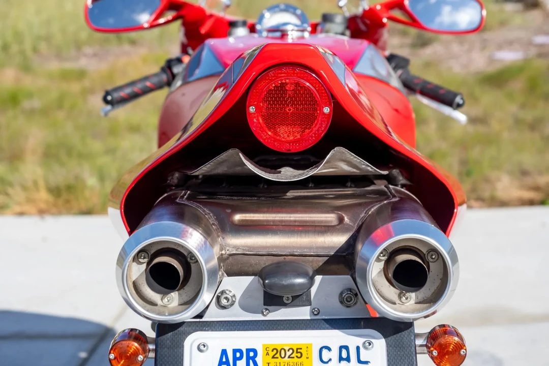 2001 Ducati MH900e - Image 9 of 31