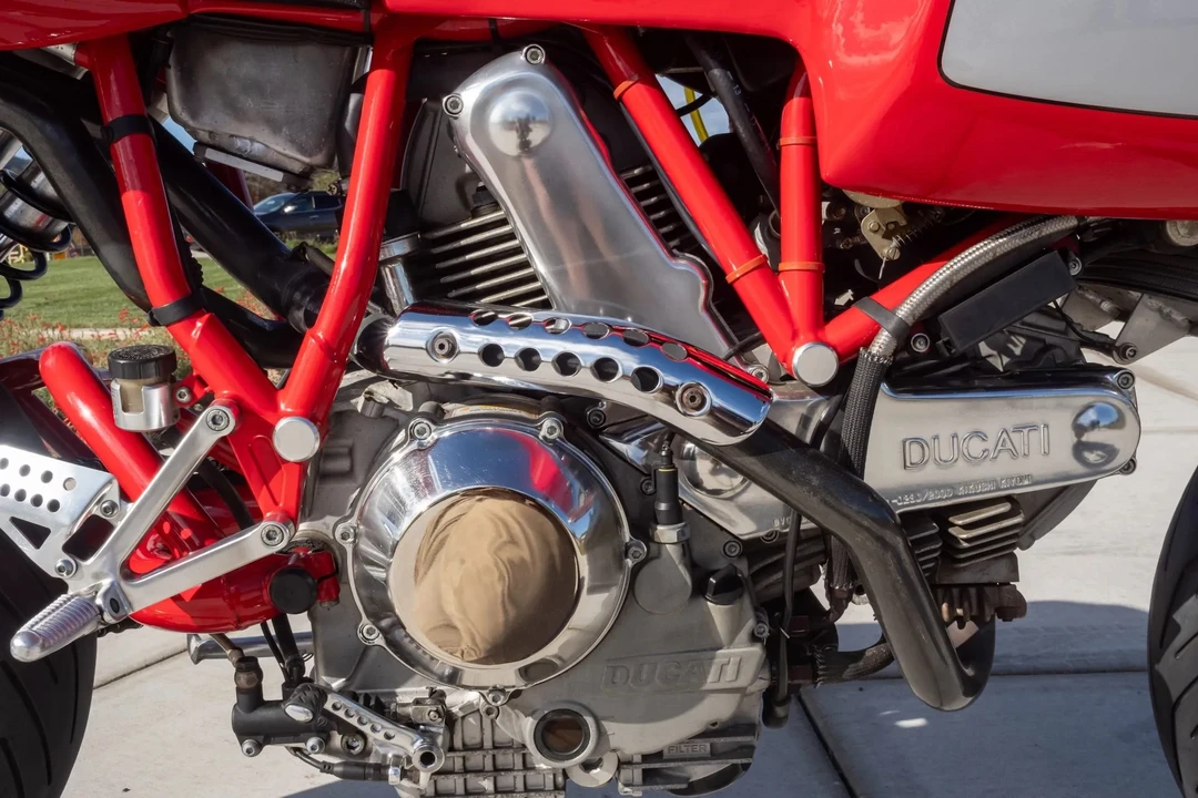 2001 Ducati MH900e - Image 14 of 31