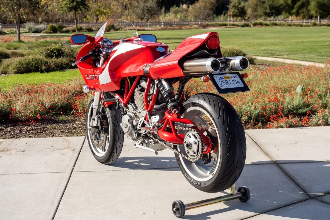 2001 Ducati MH900e - Image 4 of 31