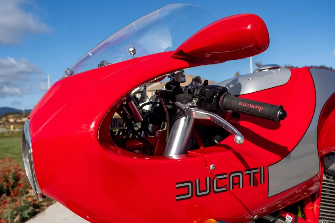 2001 Ducati MH900e - Image 17 of 31