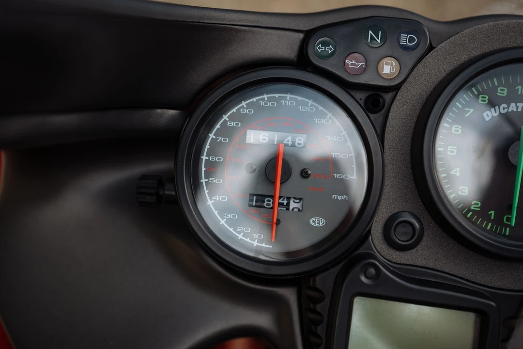 2001 Ducati - Image 23 of 30