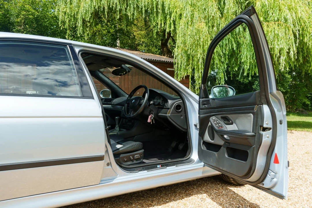 2001 BMW E39 M5 - Image 20 of 30