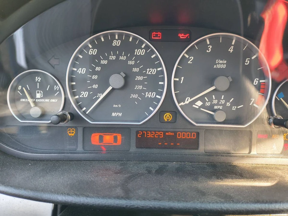 2001 BMW E46 330i & 330Ci - Image 9 of 24