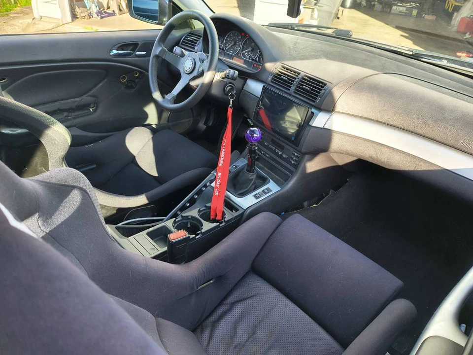 2001 BMW E46 330i & 330Ci - Image 6 of 24