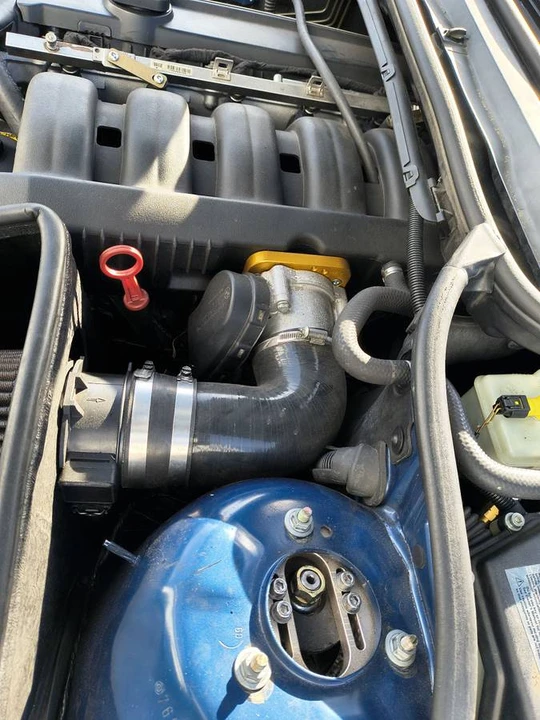 2001 BMW E46 330i & 330Ci - Image 2 of 24