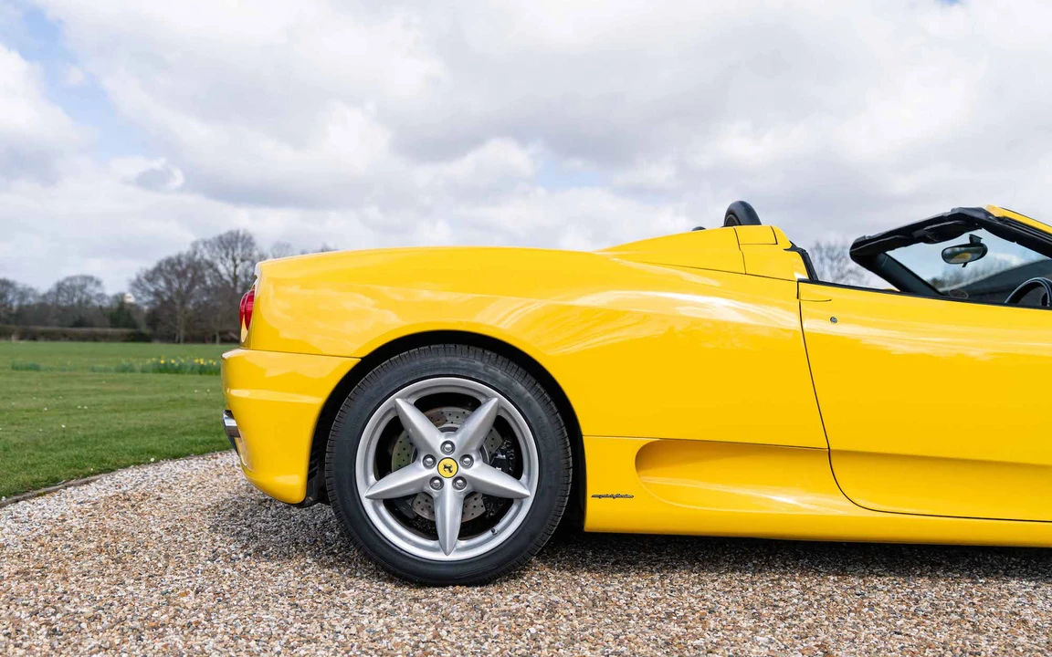 2001 Ferrari 360 Spider - Image 24 of 31