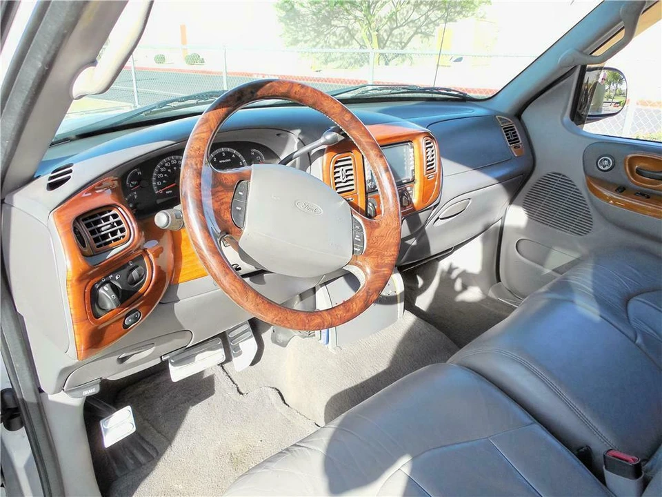 2001 Ford F-150 10th Gen - Image 3 of 5