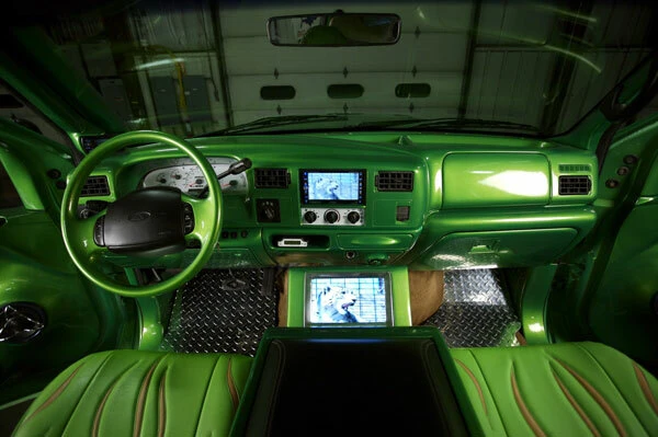 2001 Ford Super Duty 1st Gen - Image 2 of 3
