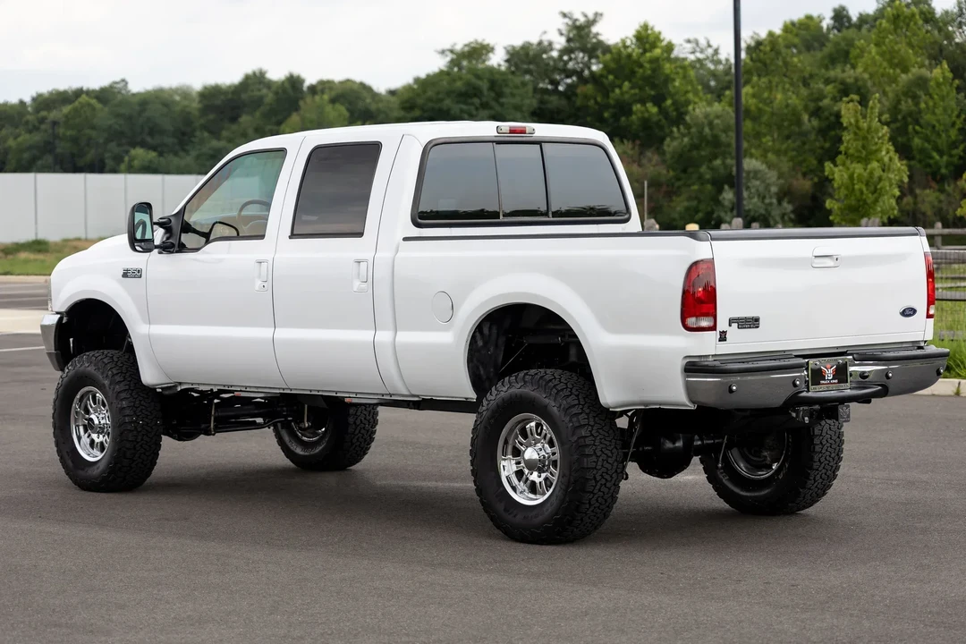 2001 Ford Super Duty 1st Gen - Image 12 of 31