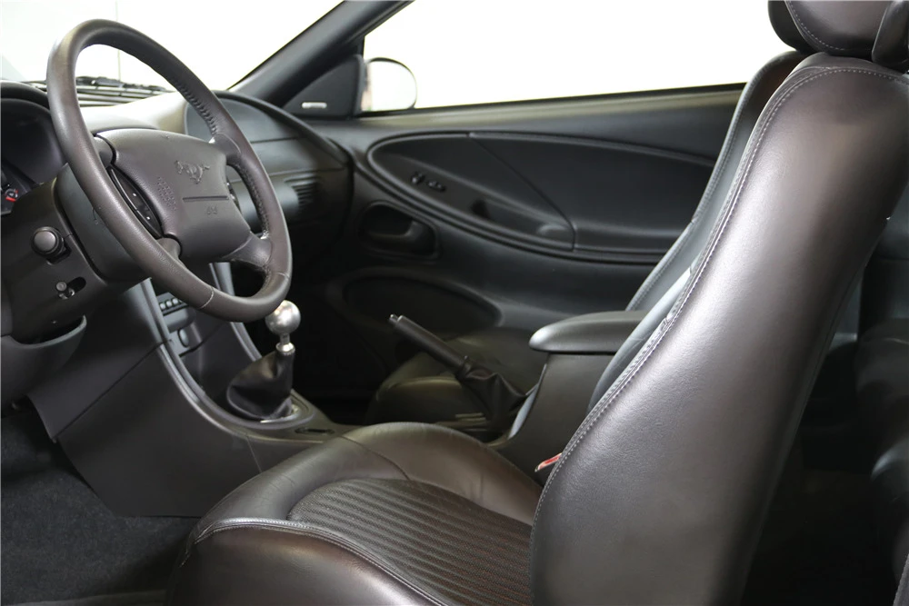 2001 Ford SN95 Mustang - Image 4 of 8
