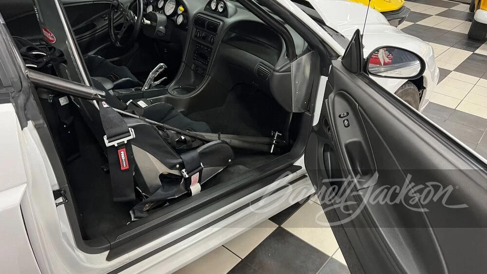 2001 Ford SN95 Mustang - Image 10 of 18
