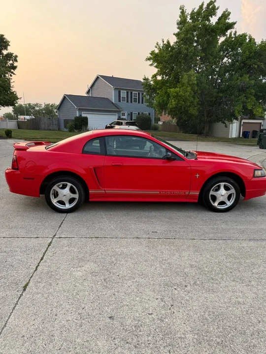 2001 Ford SN95 Mustang - Image 6 of 17