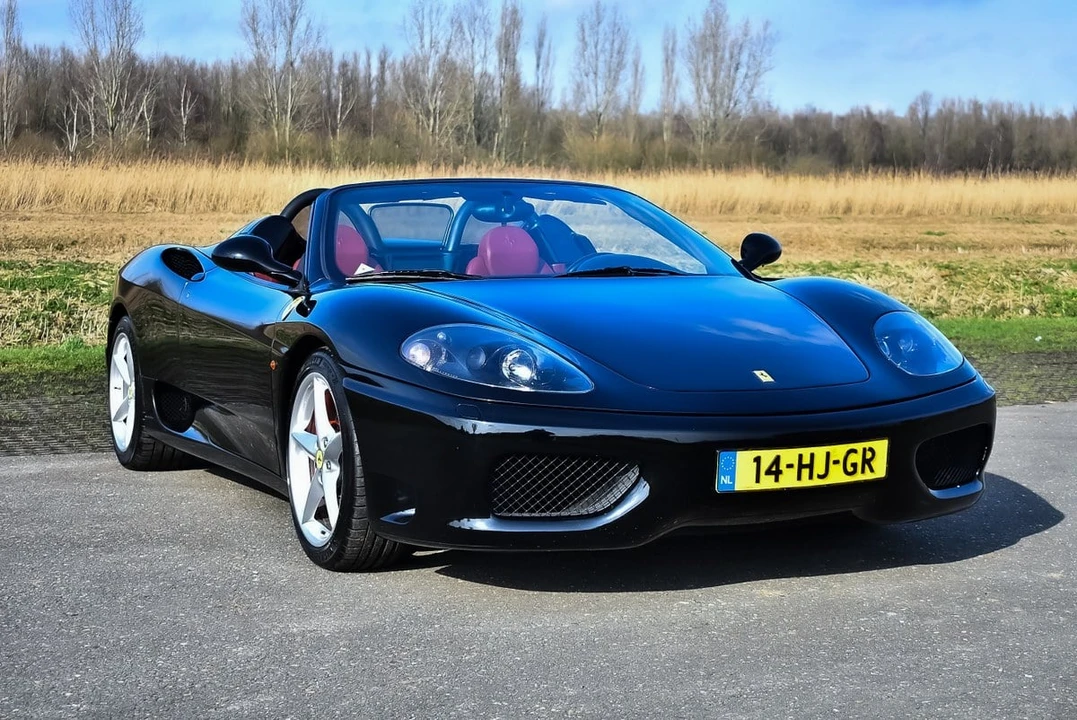 2001 Ferrari 360 Spider - Image 5 of 30