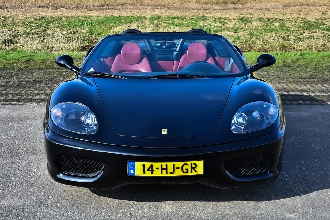 2001 Ferrari 360 Spider - Image 2 of 30