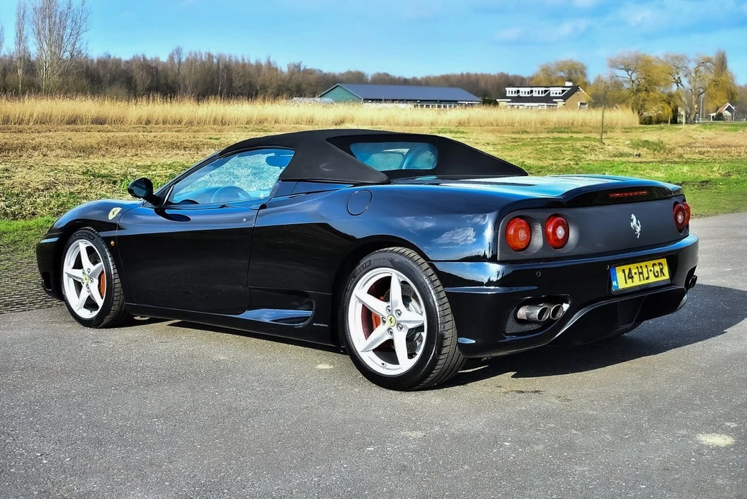 2001 Ferrari 360 Spider - Image 21 of 30
