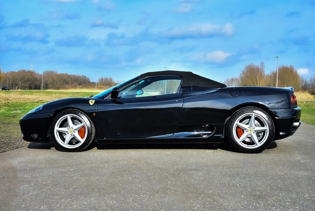 2001 Ferrari 360 Spider - Image 22 of 30