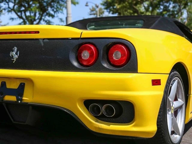 2001 Ferrari 360 Spider - Image 21 of 31