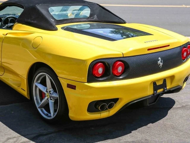 2001 Ferrari 360 Spider - Image 25 of 31