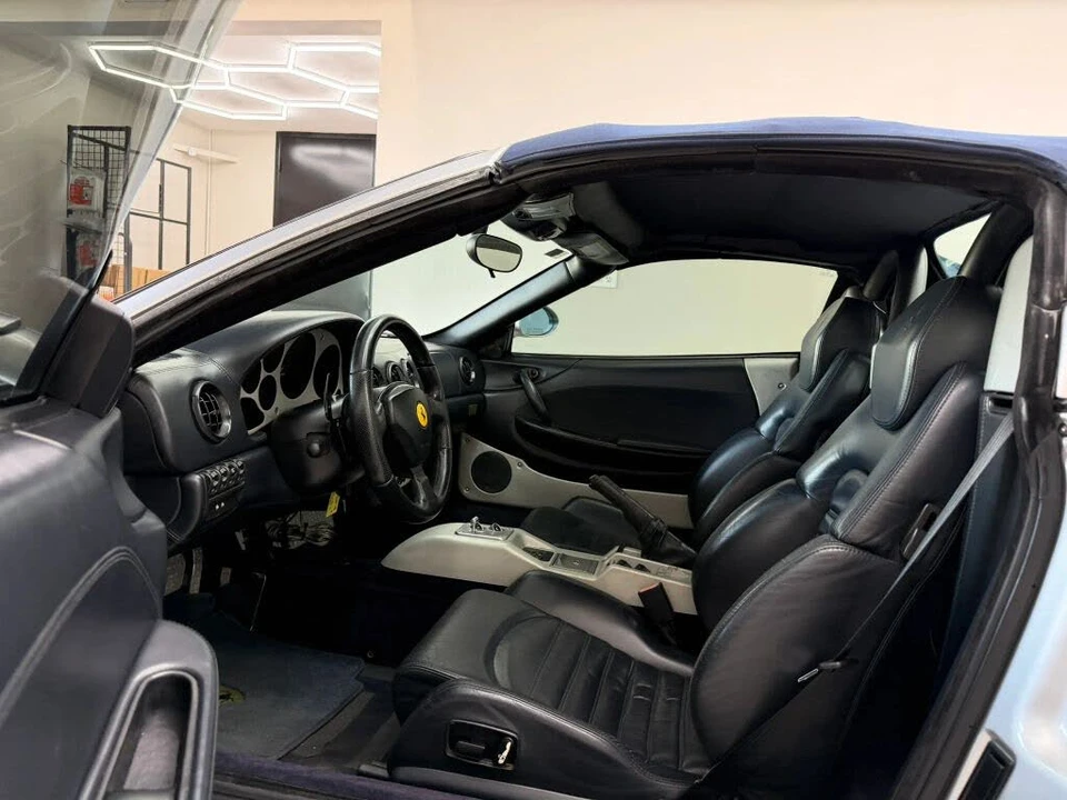 2001 Ferrari 360 Spider - Image 22 of 31