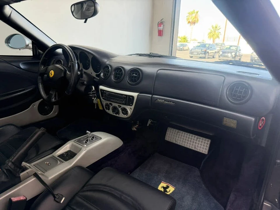 2001 Ferrari 360 Spider - Image 26 of 31