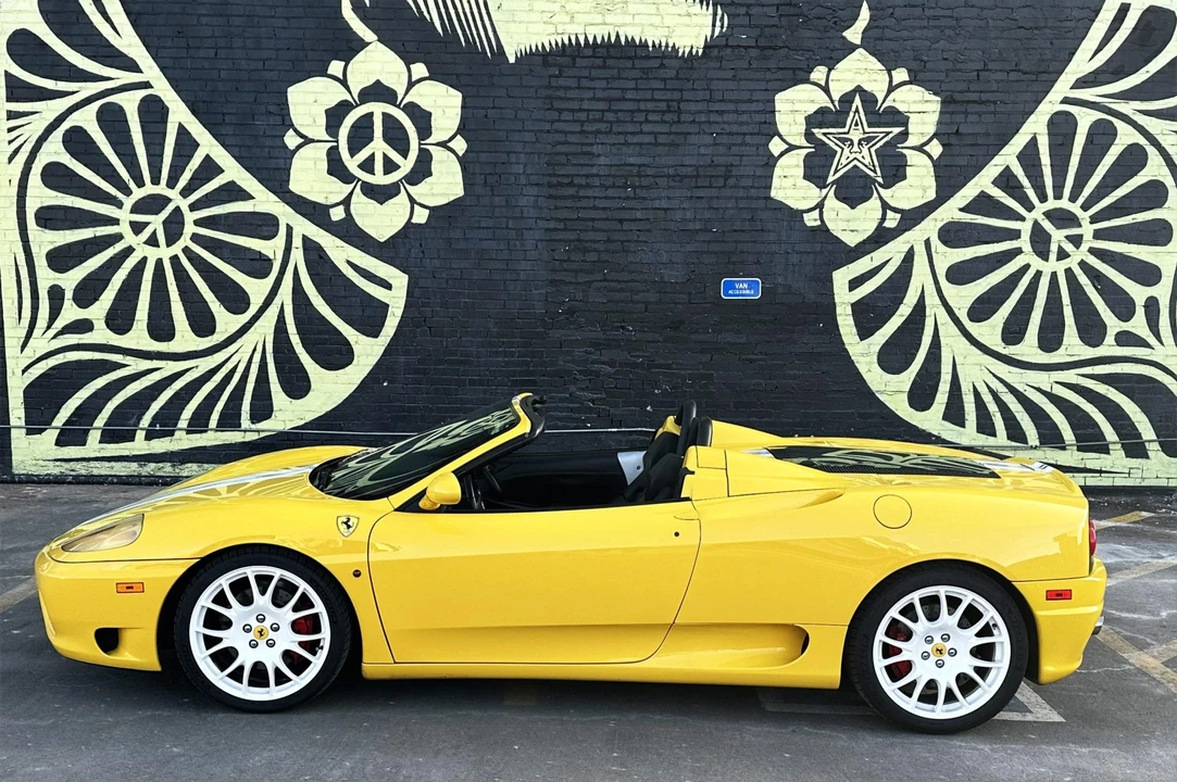 2001 Ferrari 360 Spider - Image 13 of 31