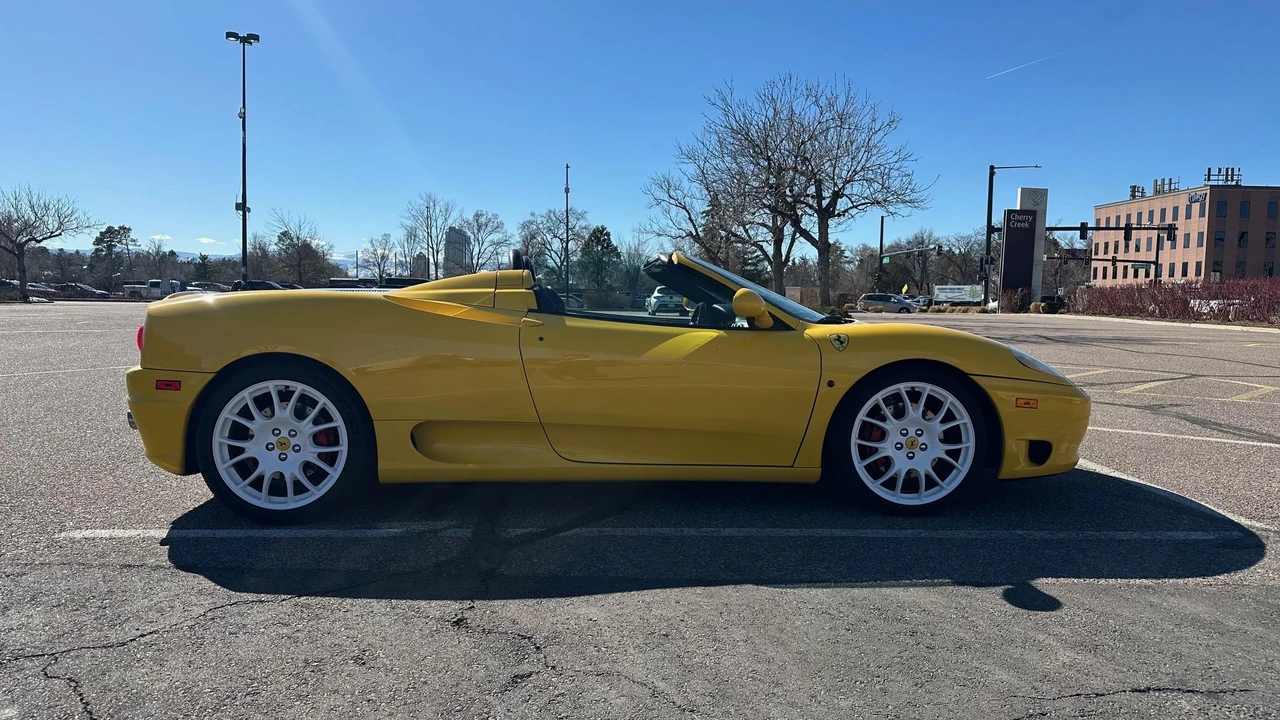 2001 Ferrari 360 Spider - Image 28 of 31