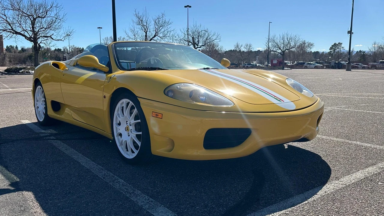 2001 Ferrari 360 Spider - Image 30 of 31